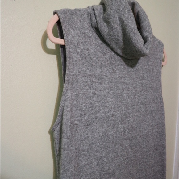 Sleeveless Roll Neck Midi Sweater Dress - Picture 4 of 4